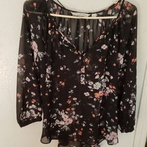 Floral flowy top